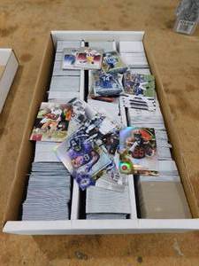 lot 376 image: 3 Row Box of Assorted Sports Cards LK