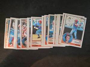 lot 273 image: 1983 Topps Minnesota Twins Team Set with Jim Eisenreich Rookie