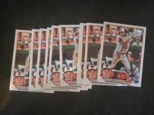 lot 294 image: 2023 Topps Gunnar Henderson Rookie Card #206 - 10 Card Lot