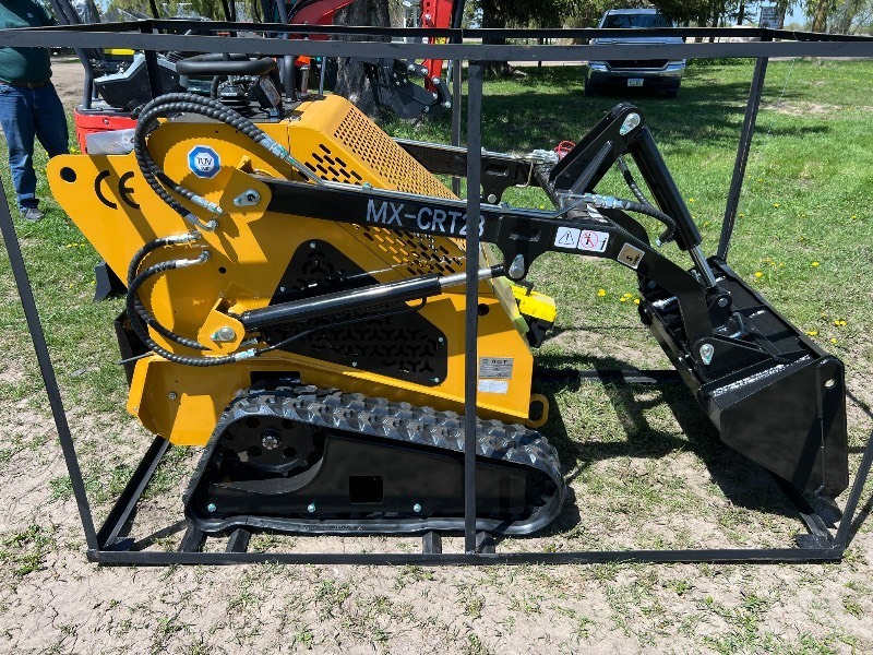 lot 3335 image: AGT Compact Track Loader (MX-CRT23)