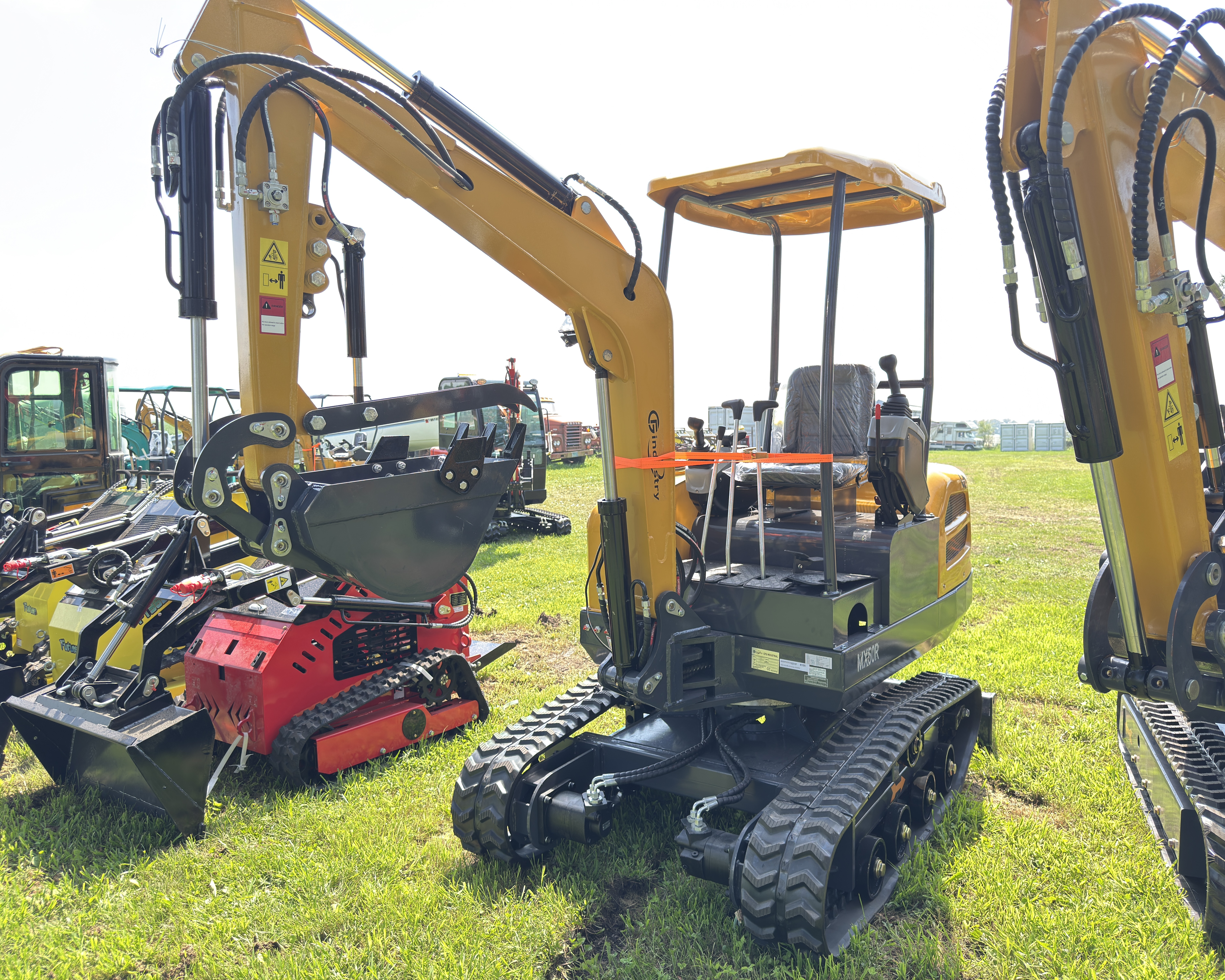 lot 4155 image: 2025 CFG Mini Excavator (MX50R)