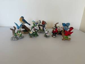 lot 74 image: Lot of Ceramic Birds