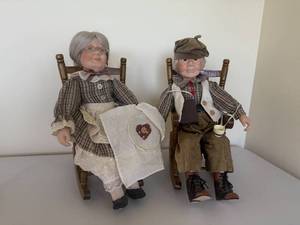 lot 31 image: Vintage Grandma and Grandpa Porcelain Dolls in Rocking Chairs