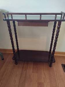 lot 78 image: Antique Spindle Leg Side Table with Drawer