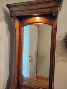 lot 26 image: Solid Oak Lighted Hall Entry Table with Mirror