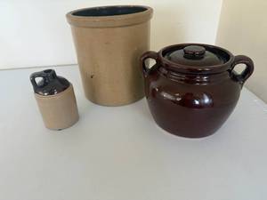 lot 20 image: Antique Red Wing Salt Glazed Crock and Other Stoneware