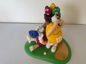lot 76 image: Vintage M&Ms Golf Candy Dispenser