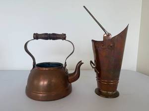 lot 15 image: Vintage Copper Tea Pot and Pitcher