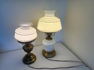 lot 45 image: Two Hurricane Style Brass Lamps