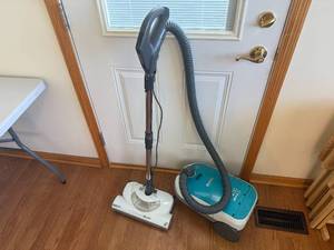 lot 93 image: Kenmore Canister Vacuum