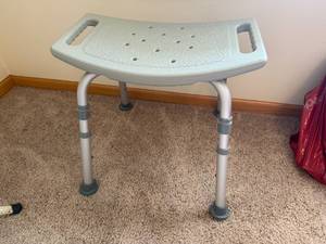 lot 106 image: Shower Chair, Toilet Support Handles & Pill Sorters