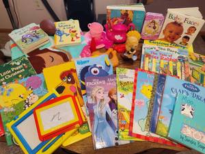 lot 112 image: Lot of Childrens Items