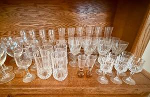 lot 137 image: Crystal and Glass Barware