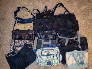 lot 191 image: Lot of Purses & Shoulder Bags