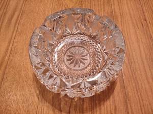 lot 151 image: Vintage Heavy Lead Crystal Cut Glass Ashtray