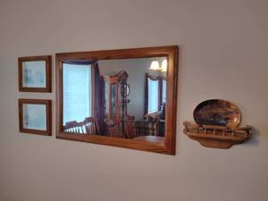 lot 168 image: Mirrors, Loon Plate and other Wood Wall Hangings