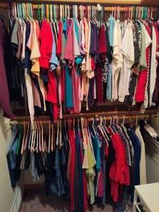 lot 199 image: Large Lot of Gently Used Womens Clothes