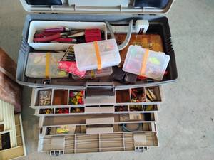 lot 224 image: Fishing Tackle Box