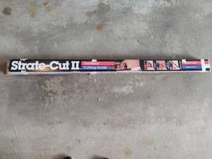 lot 246 image: Strate Cut II Universal Cutting Guide