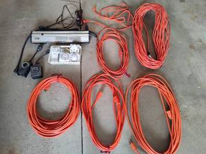 lot 248 image: Lot of Assorted Cords, Timers & Power Strip