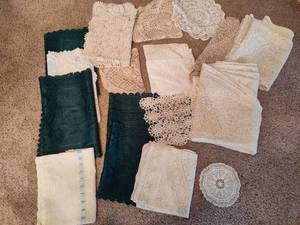 lot 282 image: Lot of LaceCrocheted Table ClotsDoiliesRunners