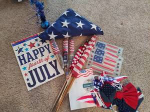 lot 288 image: 4th of July Decor