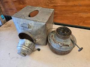 lot 25 image: Vintage Hoosier Flour Sifter Parts and Metal Lamp Base