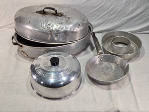 lot 238 image: Vintage Aluminum Cookware Set including Roasting Pan, Cake Mold, and Skillet