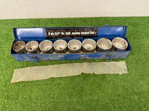 lot 52 image: 9 Piece 34 Drive SAE Jumbo Socket Set