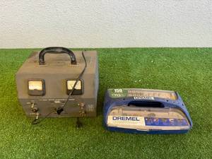 lot 92 image: Ripple Battery Charger & Dremel Accessory Kit