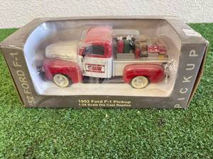 lot 122 image: 1952 Ford F1 Hardware Hank 124 Scale