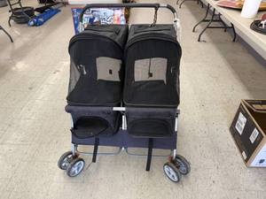 lot 147 image: Double Dog Stroller