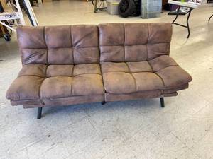 lot 149 image: Futon