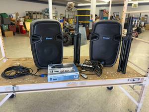 lot 150 image: Portable Dual Speakers & Wireless Microphone System - Karaoke
