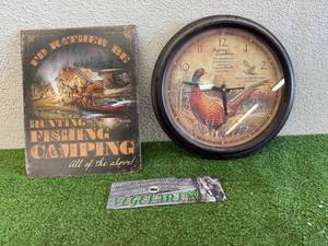 lot 161 image: American Expedition Clock, Terry Redlin Metal HuntingFishing Sign