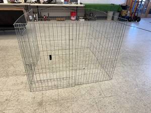 lot 164 image: Metal Pet Playpen - 16 Total Length x 36 Tall