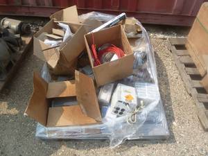 lot 8 image: Pallet of Electrical Switches & Hydraulic Fittings