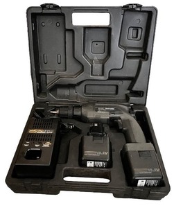 lot 113 image: Craftsman 19.2V Cordless Drill Set with Charger and Case