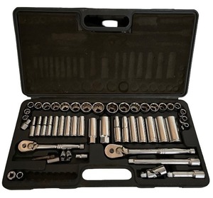 lot 114 image: Masterbuilt Professional Socket Wrench Set with Case