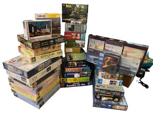lot 130 image: Large Collection of Assorted Jigsaw Puzzles 500-1000 Pieces