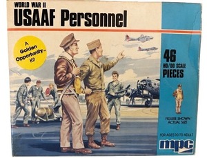 lot 191 image: World War II USAAF Personnel 172 Scale Model Kit by MPC