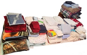 lot 210 image: Large Collection of Assorted Bedding Sheets and Blankets