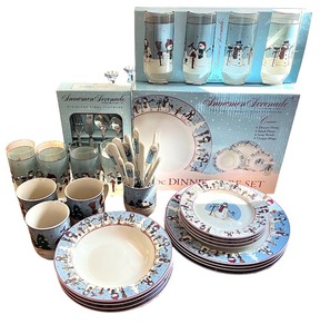 lot 230 image: Snowmen Serenade Cambridge Potteries 32-Piece Dinnerware and Flatware Set
