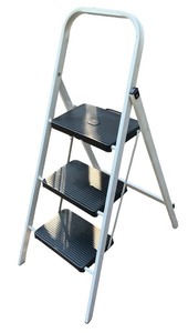 lot 237 image: 3-Step Folding Steel Step Ladder with Black Steps