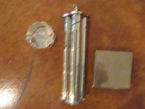 lot 12 image: Solid Brass change sorters plus dec...