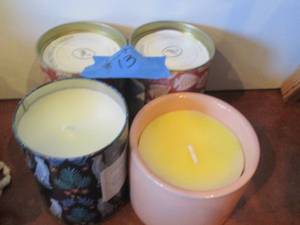 lot 13 image: 4pc Citronella candle bundle...