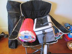 lot 26 image: Camping gear consisting of 2-chairs...