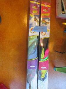 lot 41 image: 55in Butterfly & 60in Bird nylon Go...