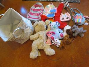 lot 73 image: Girls toys and accessories lot with...