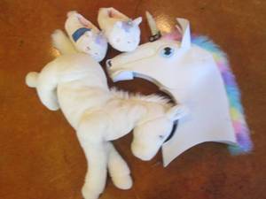 lot 52 image: Unicorn themed slippers, Hyde & Eek...